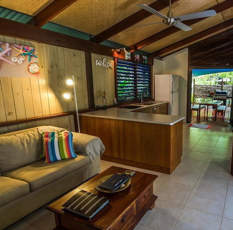 The Beach Shack - Koda Beach Bungalow 1 - Holiday Find 3