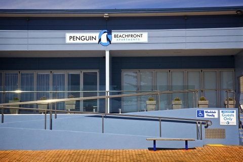 Penguin Beachfront Apartments - Holiday Find 17