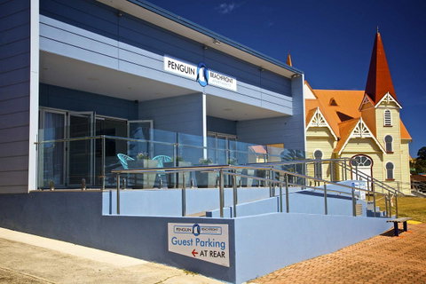 Penguin Beachfront Apartments - Holiday Find 1