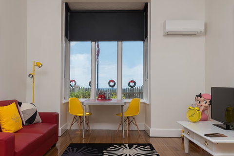 Penguin Waterfront Escape - Holiday Find 14