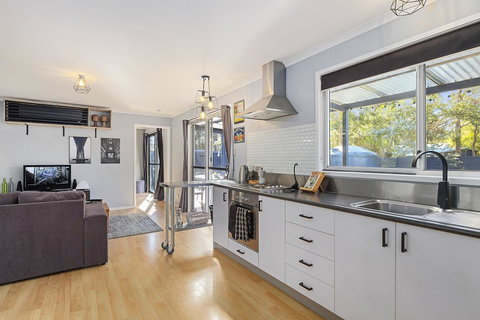 Three Beaches - Holiday Find 9