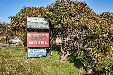 Wintersun Gardens Motel - Holiday Find 32