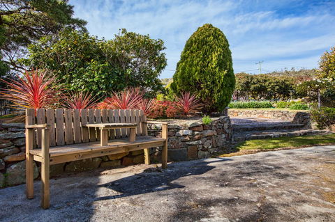 Wintersun Gardens Motel - Holiday Find 30