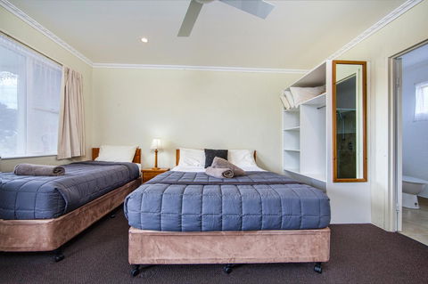 Wintersun Gardens Motel - Holiday Find 2