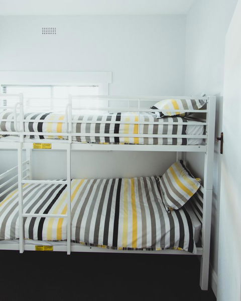 Park Street Accommodation - Holiday Find 13