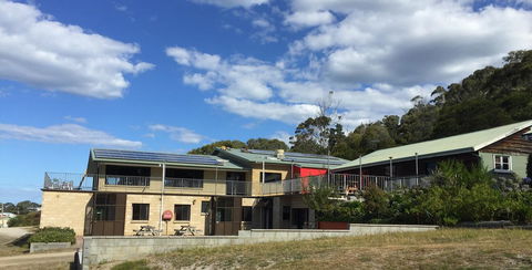 Seaview Holiday Park - Holiday Find 7