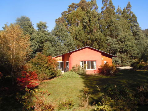Whispering Spirit Holiday Cottages & Mini Ponies - Holiday Find 9