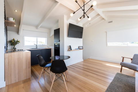Litora Accommodation - Holiday Find 10