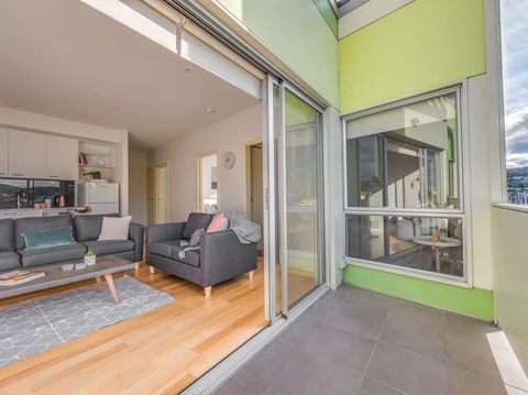 Marina View Apartment - Holiday Find 22