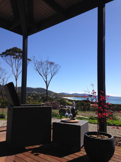 Miyabi Beach Retreat - Holiday Find 0
