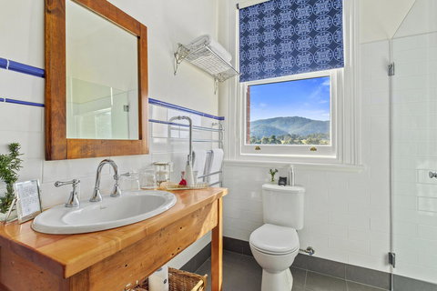 Cygnet Old Bank - Holiday Find 1