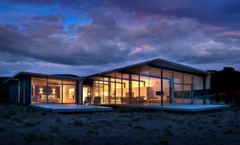Cloudy Bay Beach House - Holiday Find 3