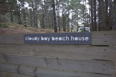 Cloudy Bay Beach House - Holiday Find 4
