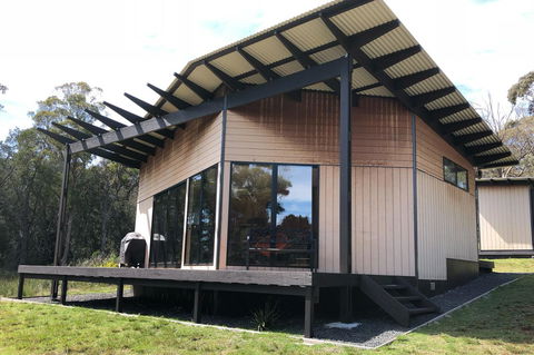 BAY OF FIRES ECO HUT Off Grid Experience At Binalong Bay - Holiday Find 0