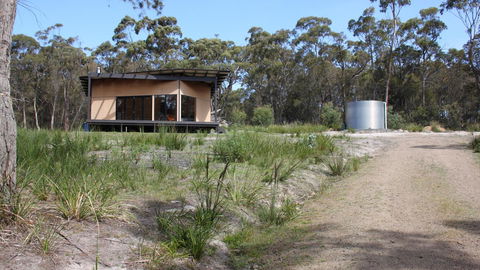 BAY OF FIRES ECO HUT Off Grid Experience At Binalong Bay - Holiday Find 20