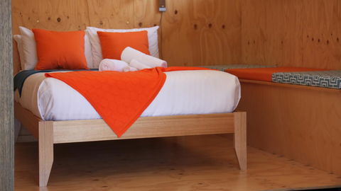BAY OF FIRES ECO HUT Off Grid Experience At Binalong Bay - Holiday Find 3