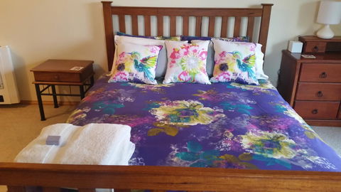 Beezneez B&B - Holiday Find 3