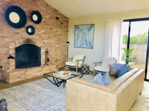 EMBRACING EVANDALE - Hosted By L'Abode Accommodation - Holiday Find 5