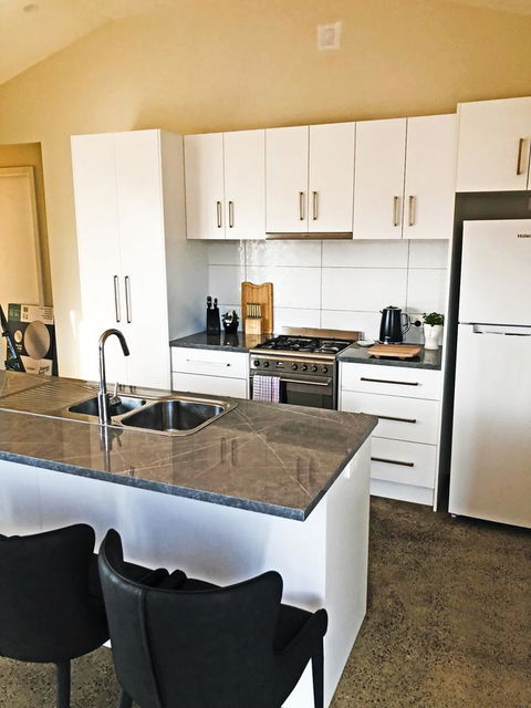 EMBRACING EVANDALE - Hosted By L'Abode Accommodation - Holiday Find 18