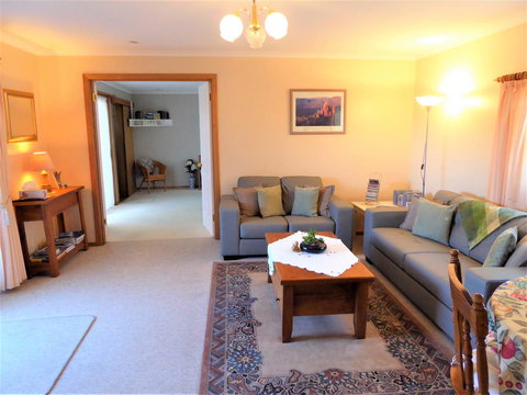 Tamar River Retreat - Holiday Find 9