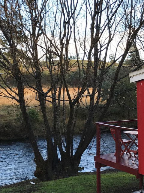 Platypus Playground Riverside Cottage - Holiday Find 7