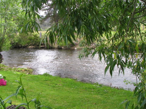 Platypus Playground Riverside Cottage - Holiday Find 13