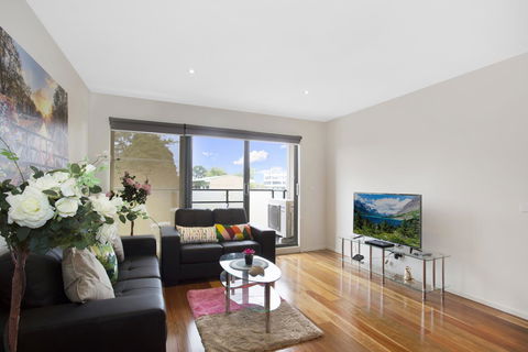 Astra Apartments Glen Waverley @Springvale RD - Holiday Find 18