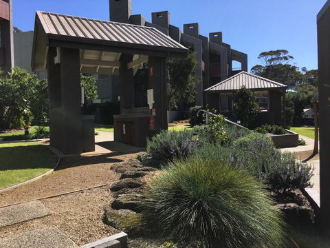 Cumberland Lorne Resort - Holiday Find 1