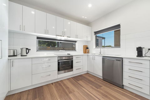 Rosewater Townhouses Dromana - Holiday Find 17
