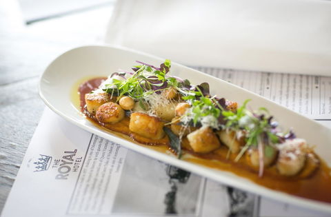 The Royal Hotel Mornington - Holiday Find 32