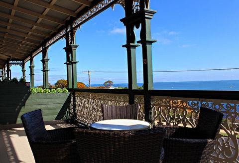 The Royal Hotel Mornington - Holiday Find 15