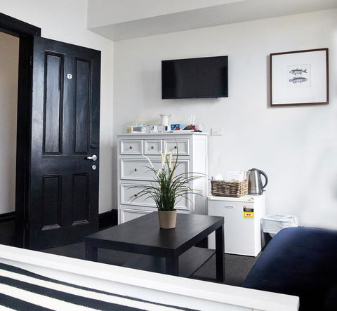 The Royal Hotel Mornington - Holiday Find 14