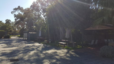 The Balnarring Motel - Holiday Find 37