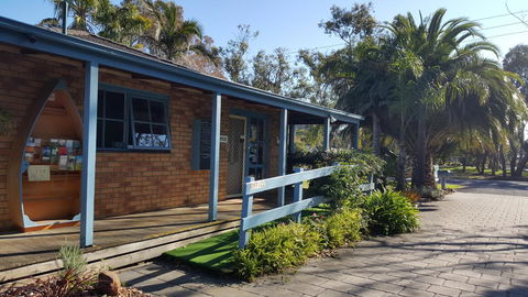 The Balnarring Motel - Holiday Find 40