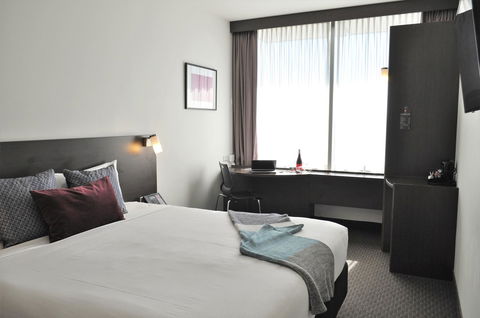Ibis Melbourne - Glen Waverley - Holiday Find 3