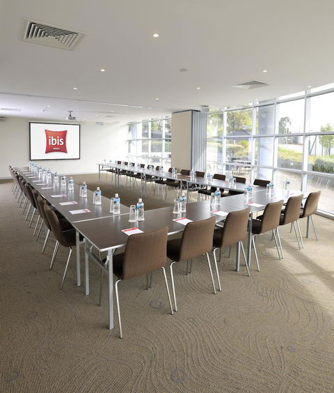 Ibis Melbourne - Glen Waverley - Holiday Find 25