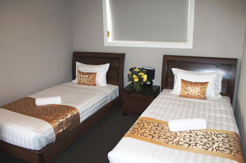 Atarhi Villas - Melbourne - Holiday Find 7