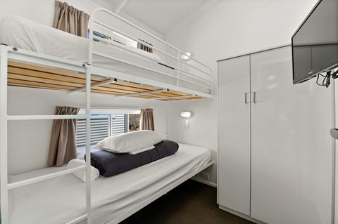 Bright Riverside Holiday Park - Holiday Find 7