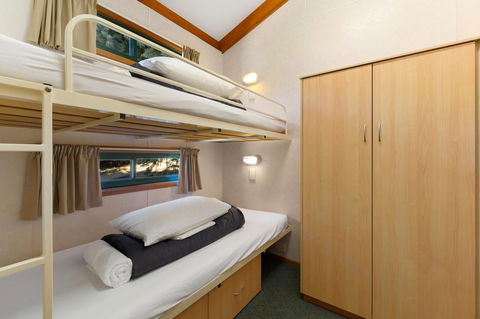 Bright Riverside Holiday Park - Holiday Find 18