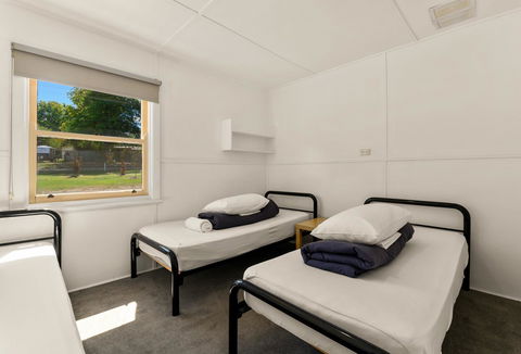 Bright Riverside Holiday Park - Holiday Find 1