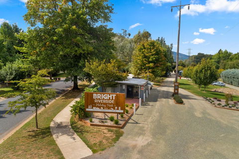 Bright Riverside Holiday Park - Holiday Find 2
