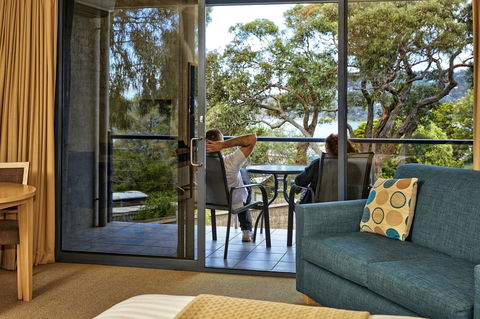 Lorne Surf Apartments - Holiday Find 1
