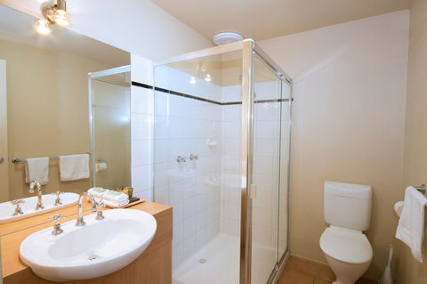 Lorne Surf Apartments - Holiday Find 31