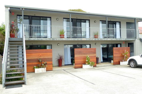 Apollo Bay Waterfront Motor Inn - Holiday Find 9