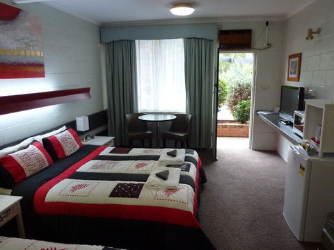 The Grampians Motel - Holiday Find 11