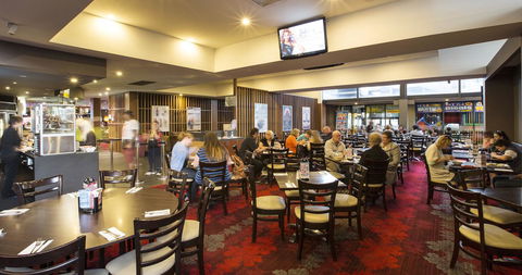 Nightcap At Keysborough Hotel - Holiday Find 7