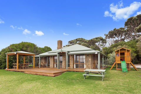 Apollo Bay Cottages - Holiday Find 0