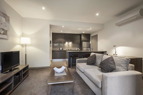 Quest Glen Waverley - Holiday Find 15