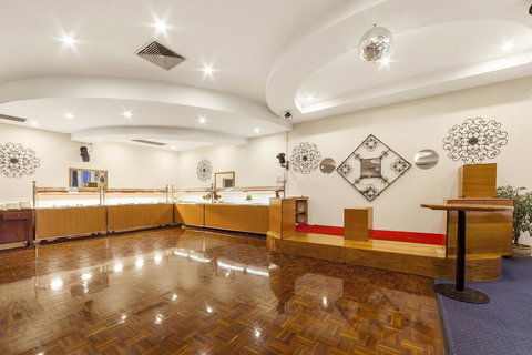 Ciloms Airport Lodge - Holiday Find 21