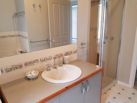 Oxford Rise Apartment - Holiday Find 11